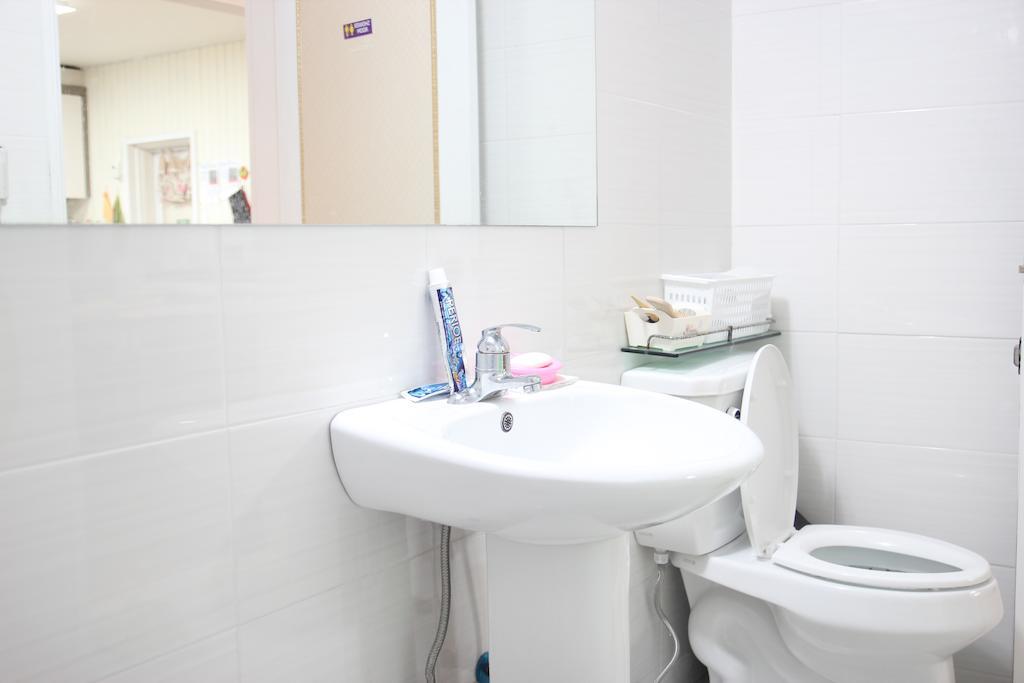 Guesthouse 710 In Haeundae Busan Esterno foto