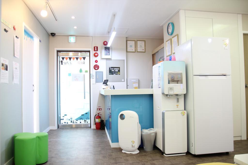 Guesthouse 710 In Haeundae Busan Esterno foto