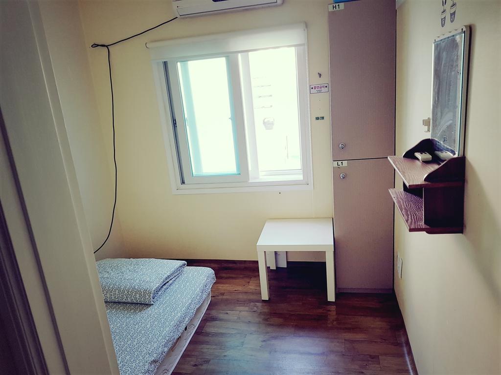 Guesthouse 710 In Haeundae Busan Esterno foto