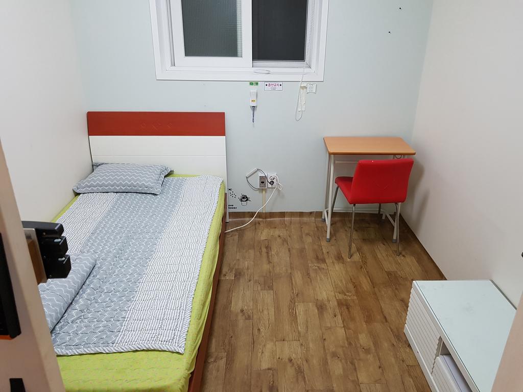 Guesthouse 710 In Haeundae Busan Esterno foto